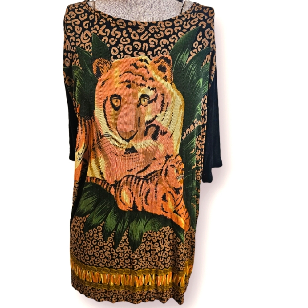 Vintage 90s Womens Tiger Shirt Short Sleeve Top Size XL Ribbed Street Art